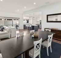 Vasse Manor - Holiday Byron Bay