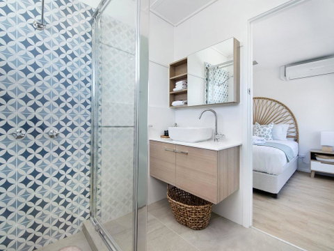 Ventura Beach Motel - 1 Bedroom - Holiday Byron Bay 3