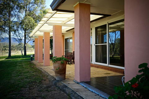 Verona Vineyard Cottage - Holiday Byron Bay 1