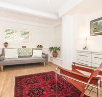 Vibrant Oversized Studio in Leafy Balgowlah - Holiday Byron Bay