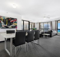 Victoria Square 2 Bed Ocean View Broadbeach - Holiday Byron Bay