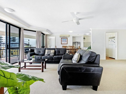 Victoria Square Apartments In The Heart Of Broadbe - Holiday Byron Bay 2