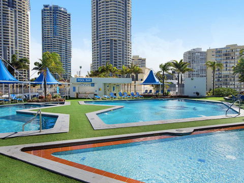 View - In Heart Of Surfers Paradise - Holiday Byron Bay 1