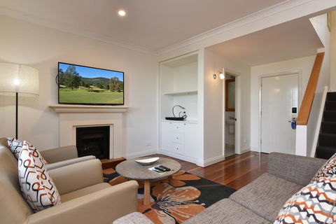 Villa 2br Grange Resort Condo Located Within Cypress Lakes Resort (nothing Is More Central) - Holiday Byron Bay 2
