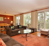 Villa 3br Bella Vista Resort Condo located within Cypress Lakes Resort nothing is more central - Holiday Byron Bay