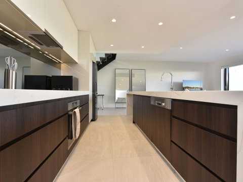 Villa Capri Waterside At Trinity Point - Holiday Byron Bay 2