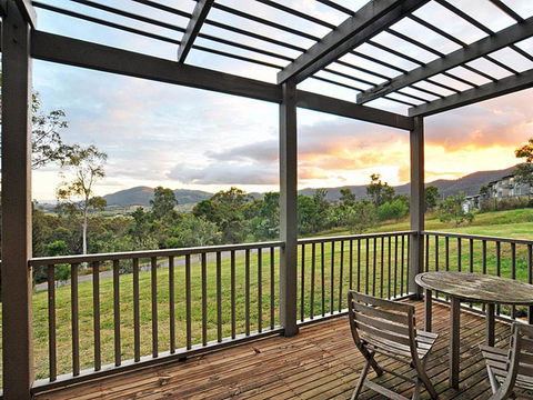 Villa Executive 2br Moscato Resort Condo Located Within Cypress Lakes Resort (nothing Is More Central) - Holiday Byron Bay 0