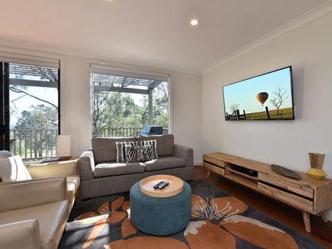 Villa Executive 2br Quattro Resort Condo Located Within Cypress Lakes Resort (nothing Is More Central) - Holiday Byron Bay 1