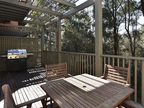 Villa Executive 2br Shiraz Resort Condo Located Within Cypress Lakes Resort (nothing Is More Central) - Holiday Byron Bay 0