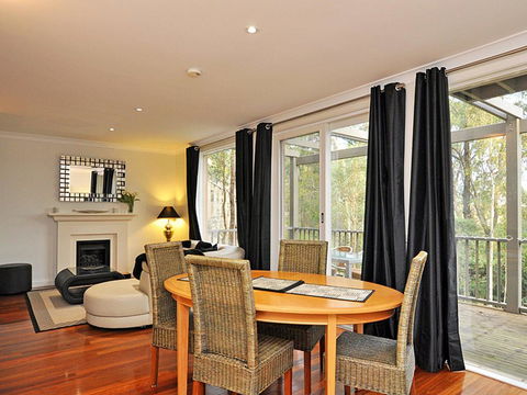 Villa Executive 2br Valley Views Resort Condo Located Within Cypress Lakes Resort (nothing Is More Central) - Holiday Byron Bay 0