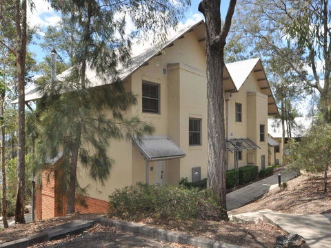 Villa Joie De Vie Located Within Cypress Lakes - Holiday Byron Bay 2