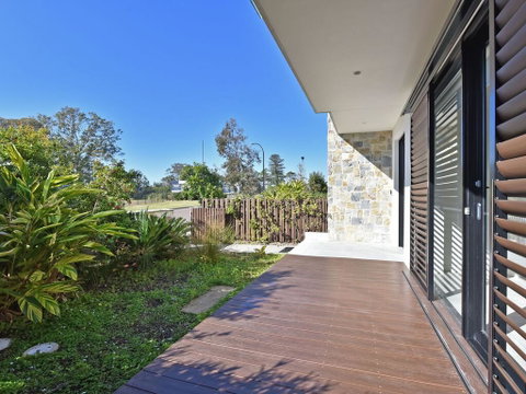 Villa Positano Waterside At Trinity Point - Holiday Byron Bay 2