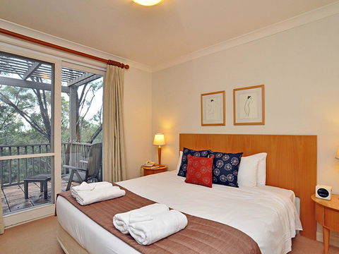Villa Spa Executive 1br Merlot Resort Condo Located Within Cypress Lakes Resort (nothing Is More Central) - Holiday Byron Bay 0