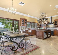Vinden Estate Homestead - Holiday Byron Bay