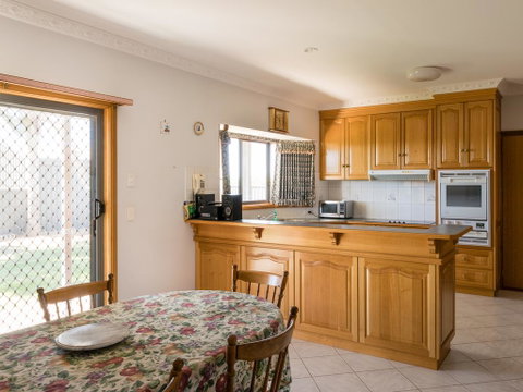Vineyard Retreat Mildura - Holiday Byron Bay 3