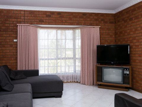 Vineyard Retreat Mildura - Holiday Byron Bay 1