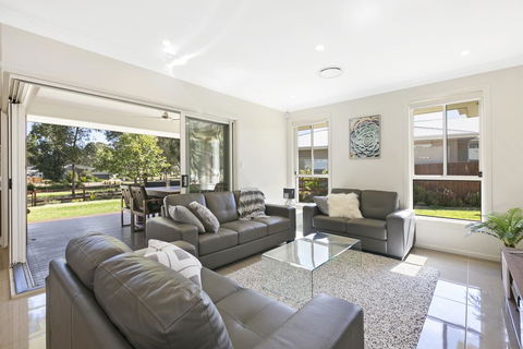 Vino E Golf - Holiday Byron Bay 0