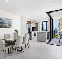 Vue Broadbeach Private 2 Bed Ocean View - Holiday Byron Bay