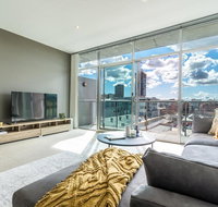 Vue of the East End-Wifi - Netflix - Nespresso - Holiday Byron Bay