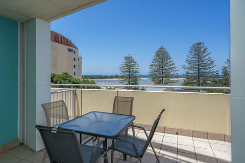 Waldorf, Unit 409 - The Entrance, NSW - Holiday Byron Bay 0