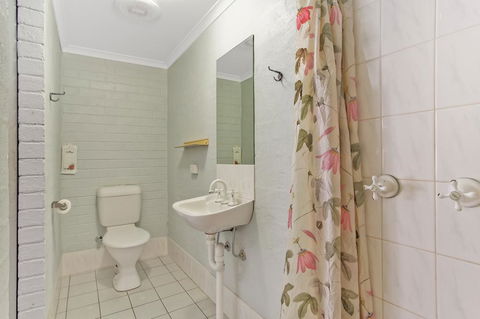 Wandarrah Lodge Hostel - Holiday Byron Bay 1