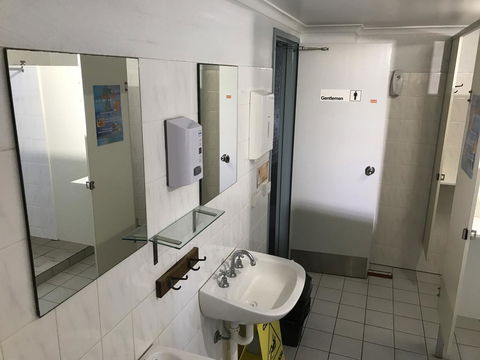 Wandarrah Lodge Hostel - Holiday Byron Bay 2