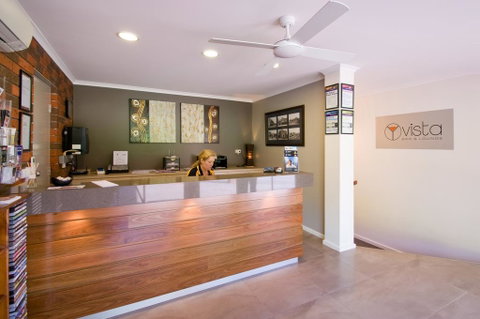 Warragul Views Motor Inn - Holiday Byron Bay 0