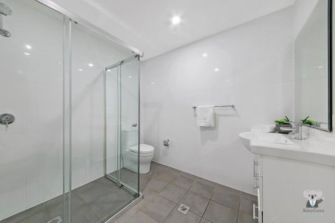 WARRICK FRAM 3 BEDS APT FREE PARKING WALK TO WESTFIELD CLOSE TO HOSPITAL NWF003 - Holiday Byron Bay 3