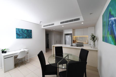 WATERFRONT DARWIN TROPICAL GEM - Holiday Byron Bay 1