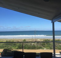 Waterfront Dream Vincentia - Holiday Byron Bay