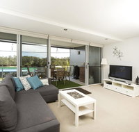 Waterline 202 - Holiday Byron Bay