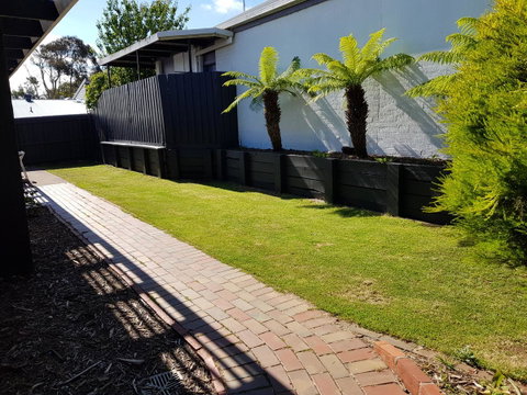 Mysa Anglesea Sleeps 7 WiFi SmartTV Cafes Shops - Holiday Byron Bay 16