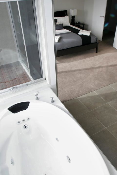 104 On Merri Apartments - Holiday Byron Bay 2