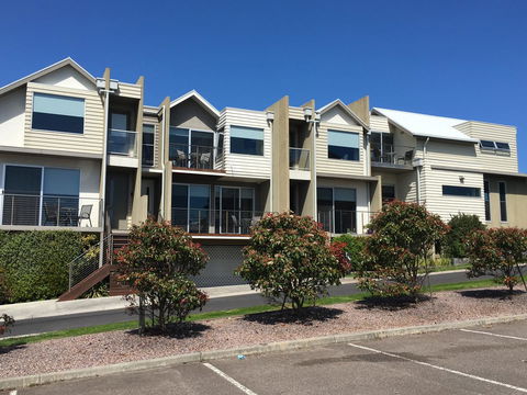 104 On Merri Apartments - Holiday Byron Bay 1