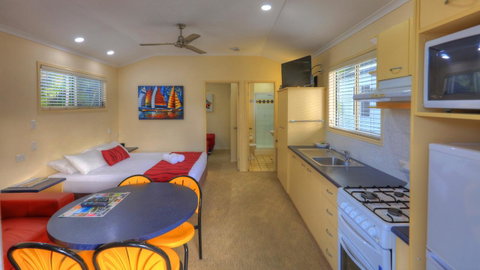 Alex Beach Cabins And Tourist Park - Holiday Byron Bay 11