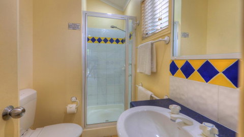 Alex Beach Cabins And Tourist Park - Holiday Byron Bay 3