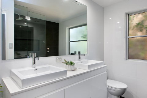 Jolly Roger's Beach House - Holiday Byron Bay 12