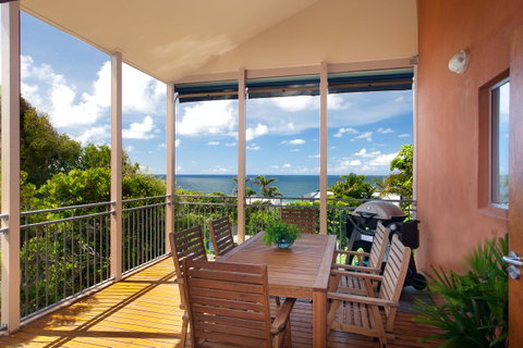 Jolly Roger's Beach House - Holiday Byron Bay 1