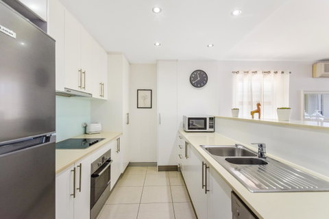 Redvue Holiday Apartments - Holiday Byron Bay 5