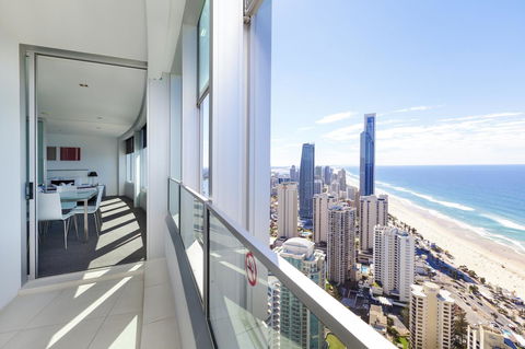 Q1 Resort & Spa - Official - Holiday Byron Bay 5