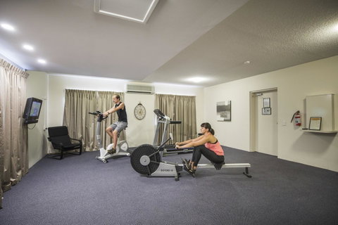 Emerald Maraboon Motor Inn - Holiday Byron Bay 3