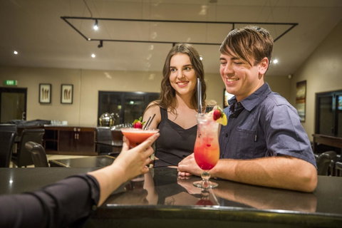 Emerald Maraboon Motor Inn - Holiday Byron Bay 17