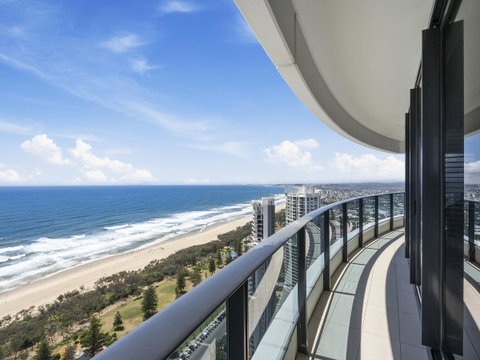 Oracle Resort Broadbeach - Gclr - Holiday Byron Bay 18