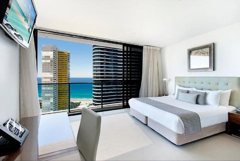 Oracle Resort Broadbeach - Gclr - Holiday Byron Bay 5