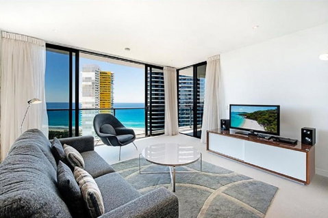 Oracle Resort Broadbeach - Gclr - Holiday Byron Bay 4