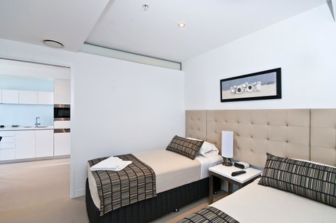 Oracle Resort Broadbeach - Gclr - Holiday Byron Bay 6