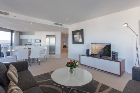 Oracle Resort Broadbeach - Gclr - Holiday Byron Bay 7