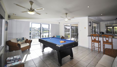 Bribie Island Canal Holiday Destination! - Holiday Byron Bay 12