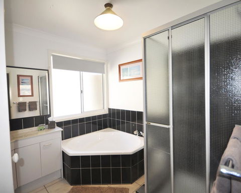 Bribie Island Canal Holiday Destination! - Holiday Byron Bay 17