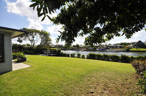 Bribie Island Canal Holiday Destination! - Holiday Byron Bay 22
